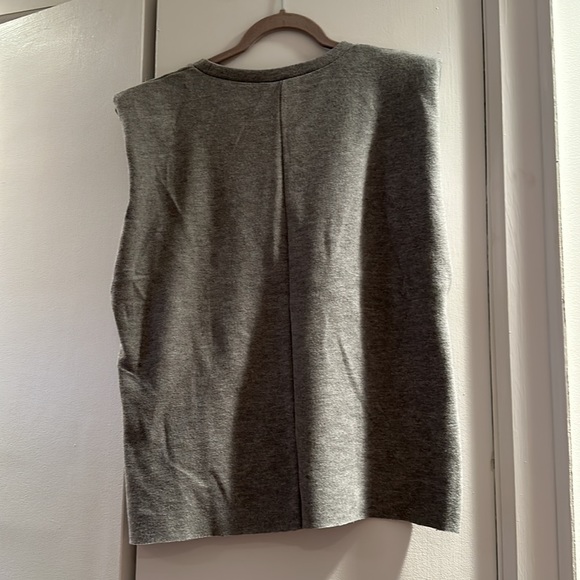 Zara padded should grey vest. Sz. L - Picture 4 of 4